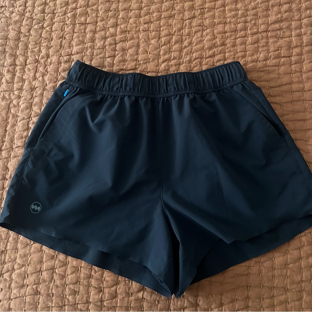 janji transit tech shorts